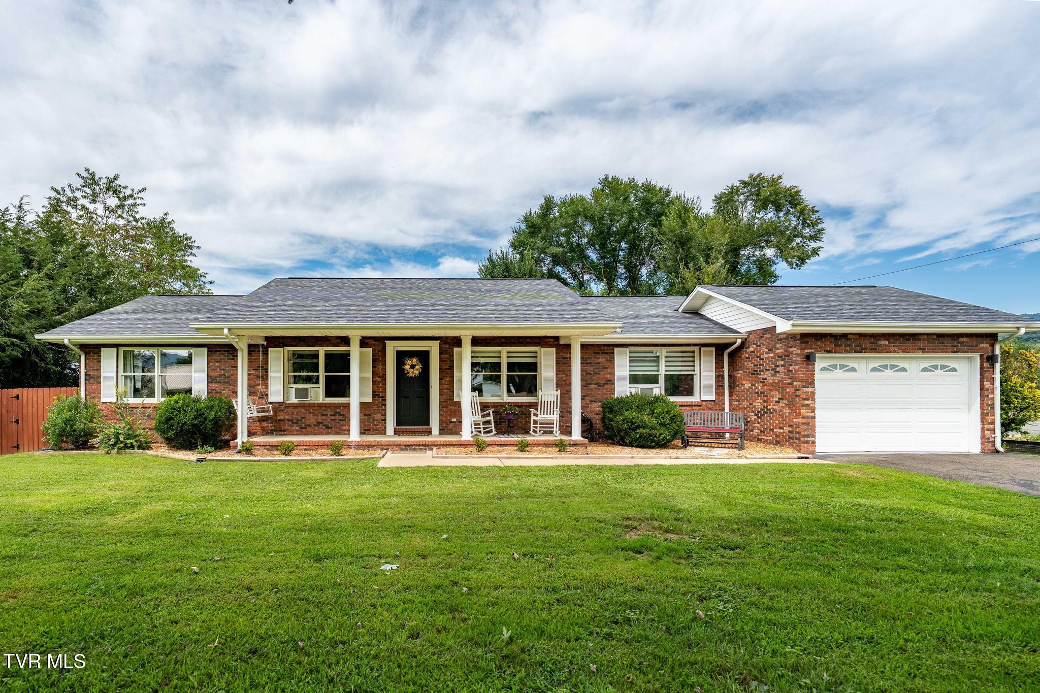 442 Adams Road Mountain City, TN 37683 - Photo 1 of 63 442 Adams Road (5 of 64)
