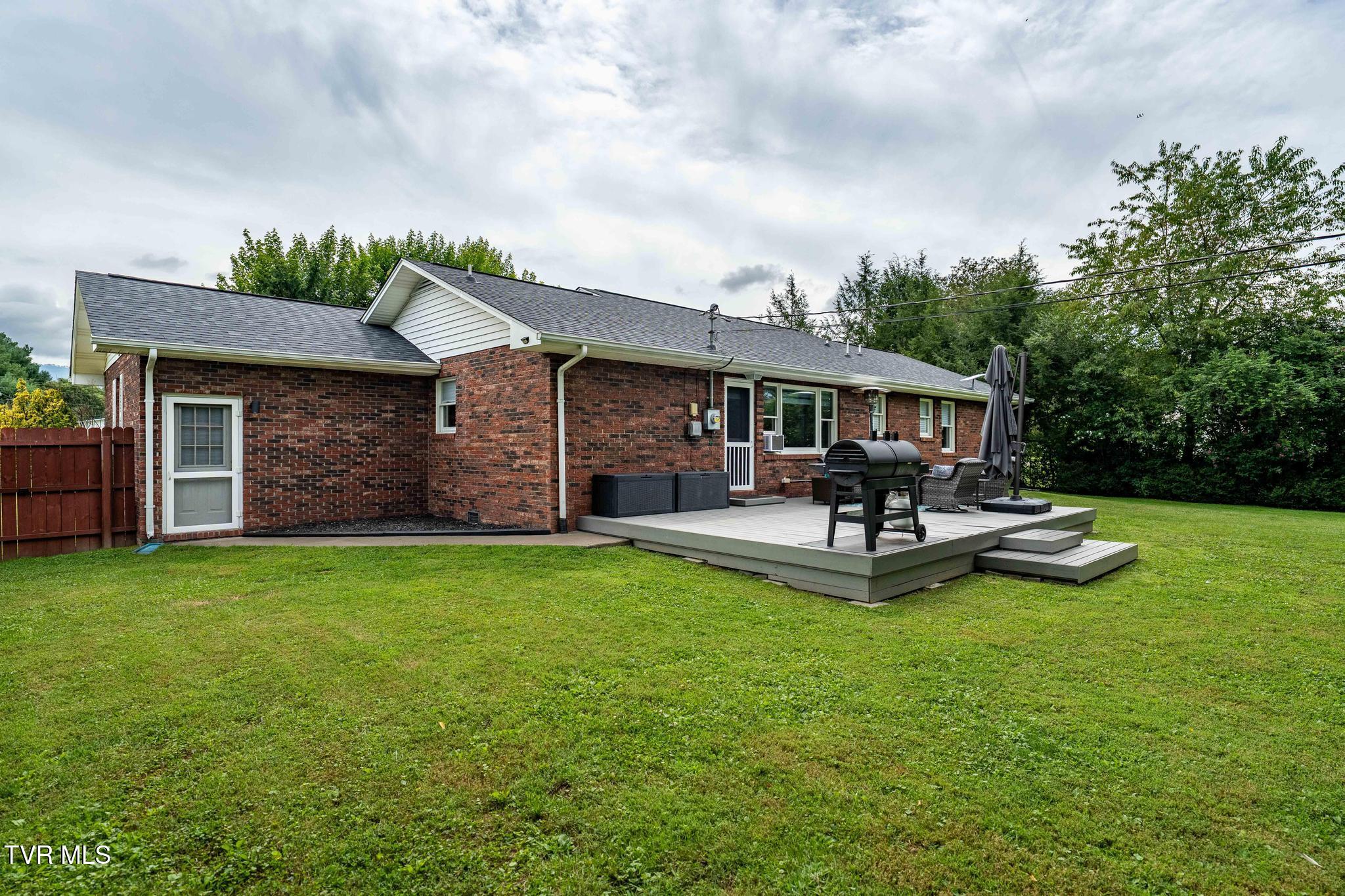 442 Adams Road Mountain City, TN 37683 - Photo 38 of 63 442 Adams Road (38 of 64)