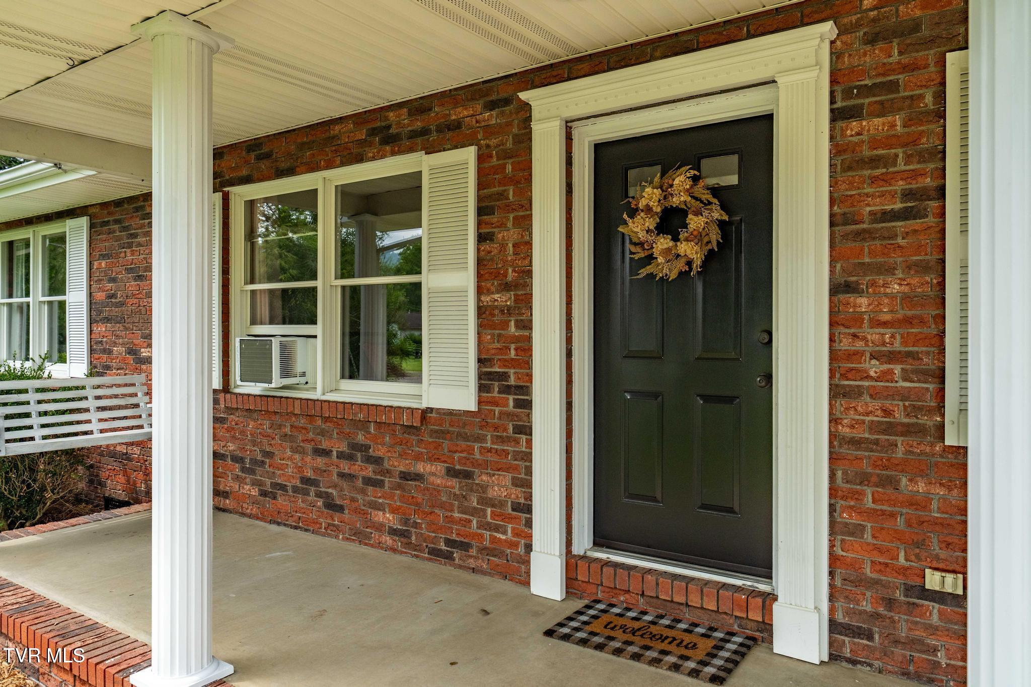 442 Adams Road Mountain City, TN 37683 - Photo 10 of 63 442 Adams Road (10 of 64)
