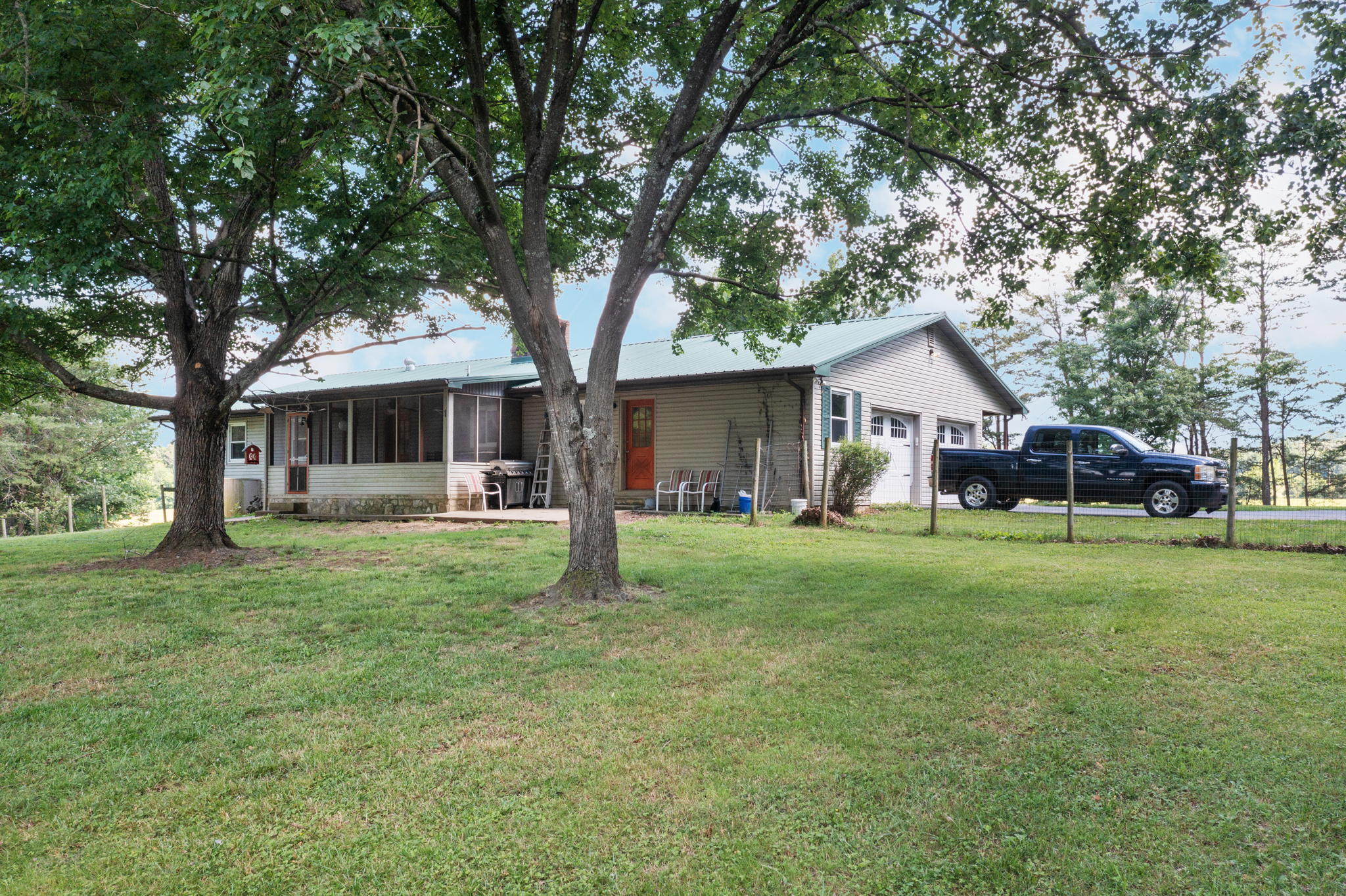 945 Jay Fanning Road Afton, TN 37616 - Photo 41 of 56 41-web-or-mls-DJI_0487a