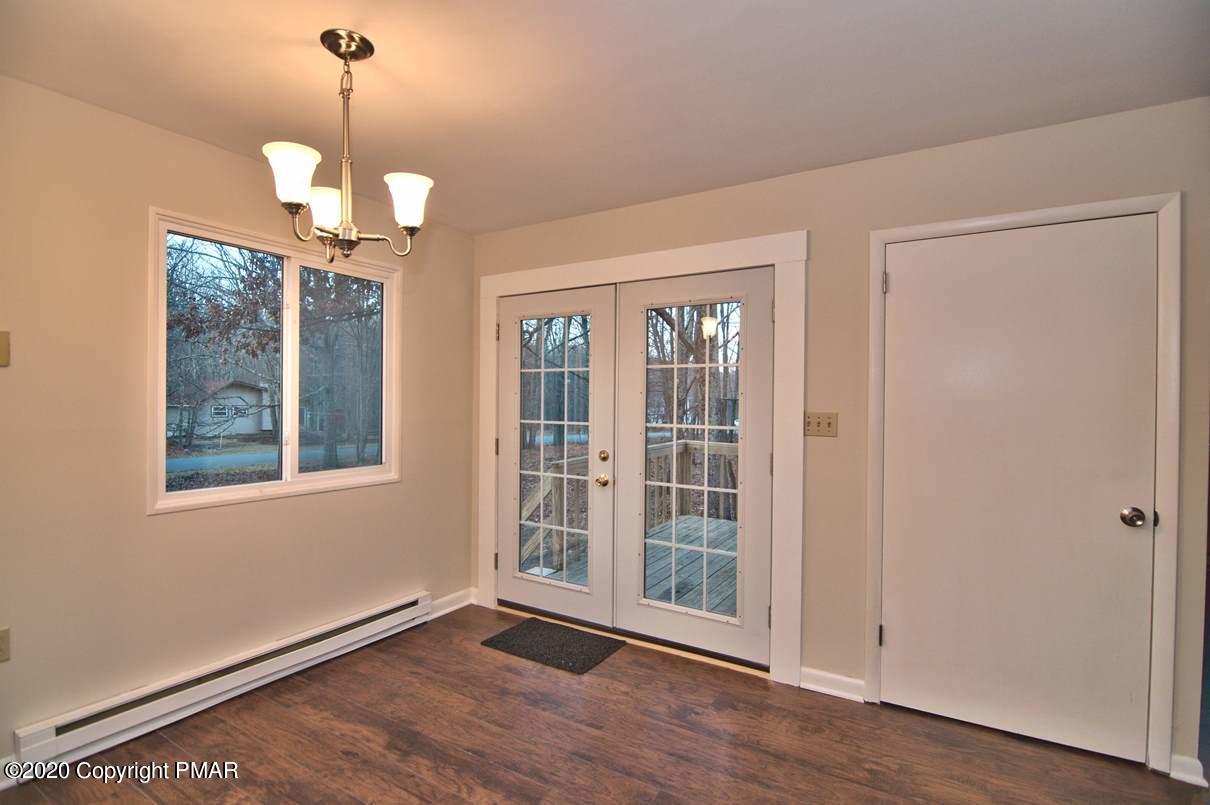 216 Murphy Circle Bushkill, PA 18324 - Photo 12 of 62 Dining Area