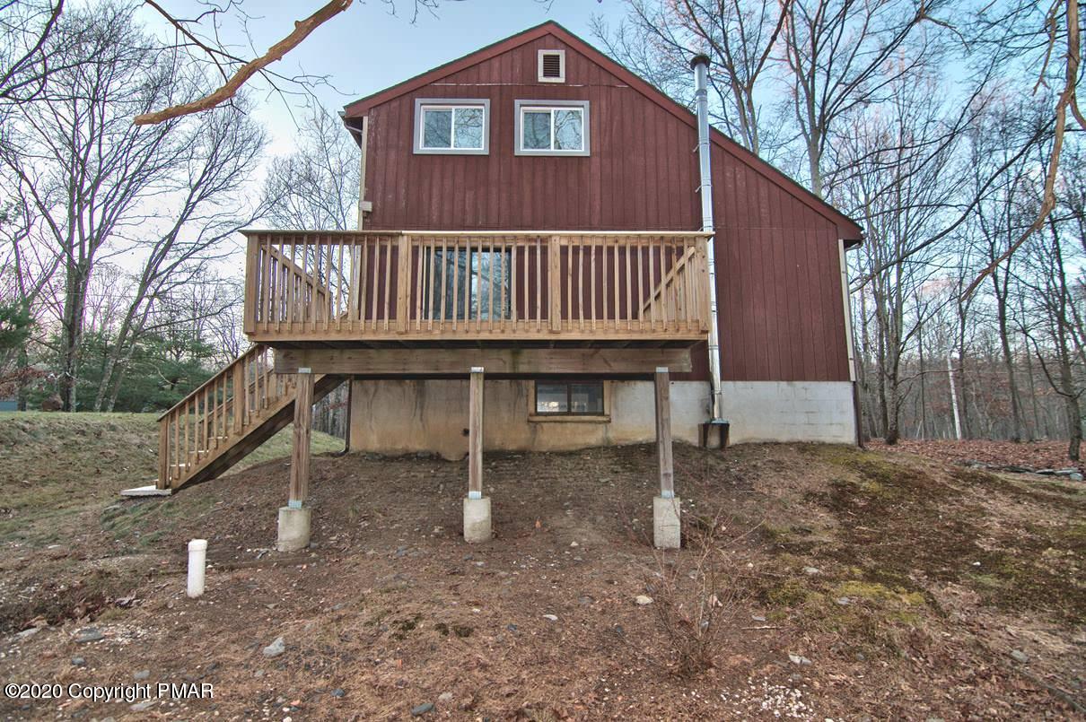 216 Murphy Circle Bushkill, PA 18324 - Photo 2 of 62 Back View