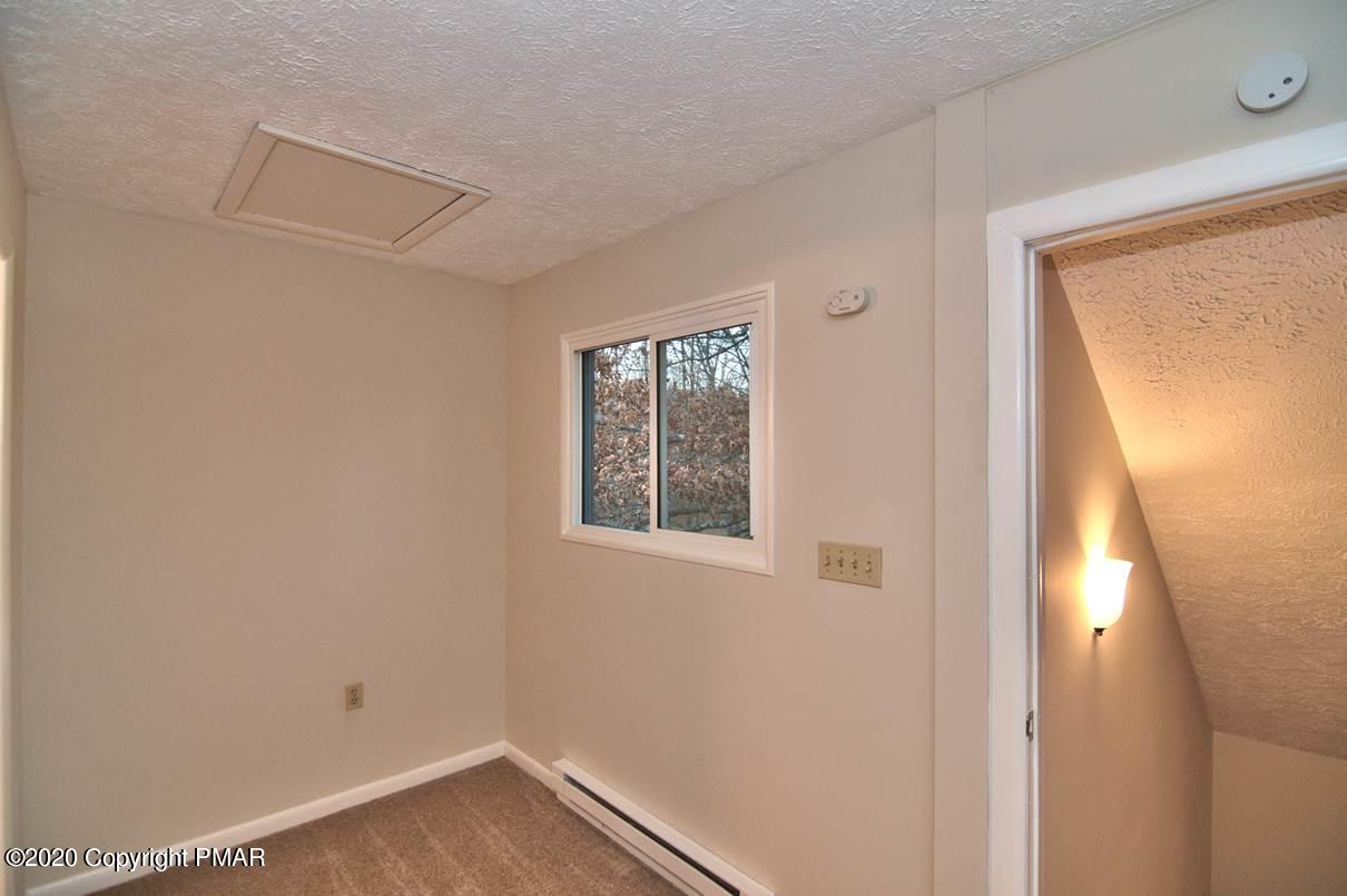 216 Murphy Circle Bushkill, PA 18324 - Photo 30 of 62 Master Bedroom
