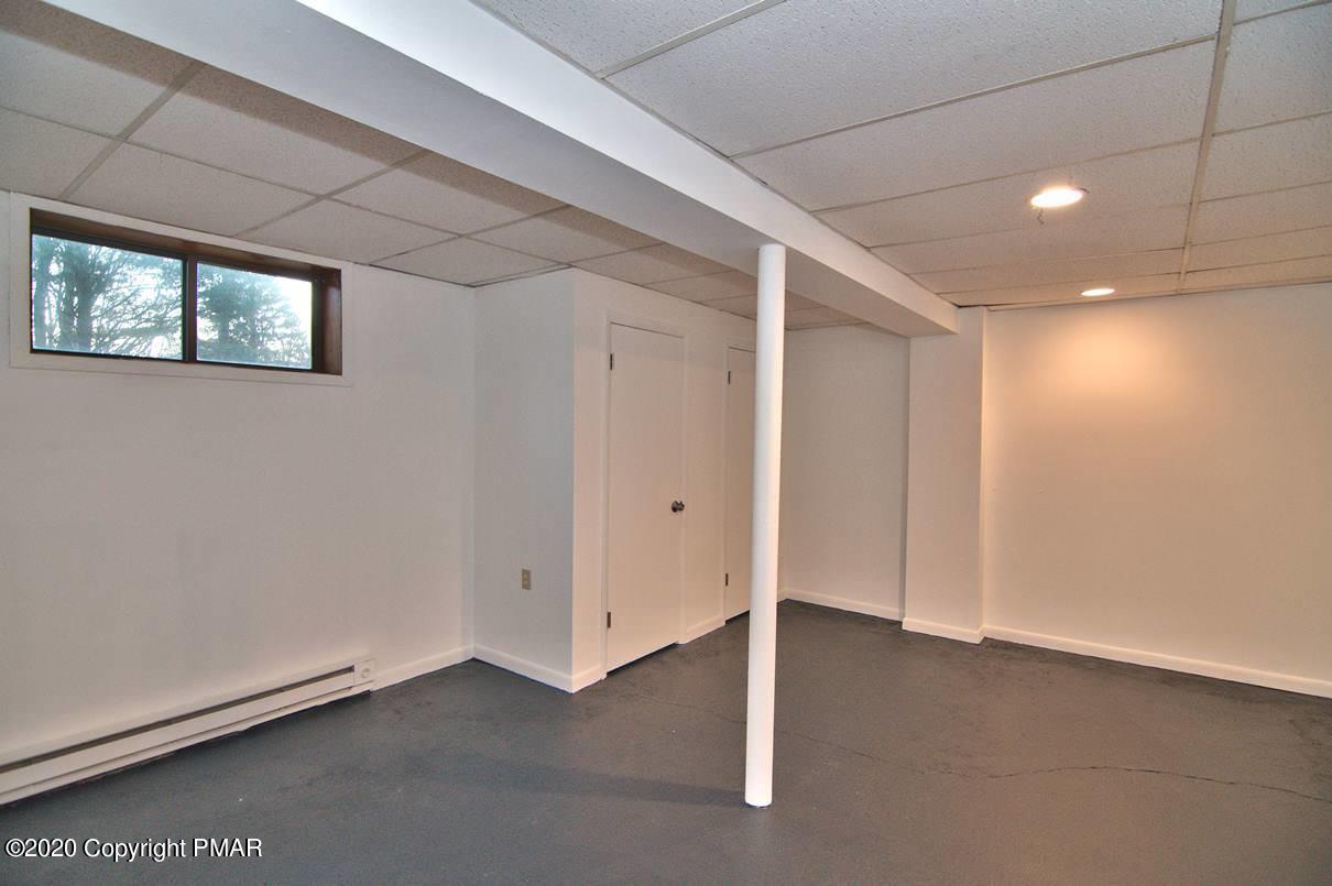 216 Murphy Circle Bushkill, PA 18324 - Photo 42 of 62 3rd bed/rec room