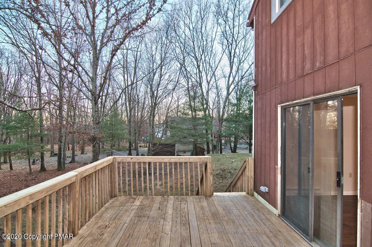 216 Murphy Circle Bushkill, PA 18324 - Photo 49 of 62 Deck View