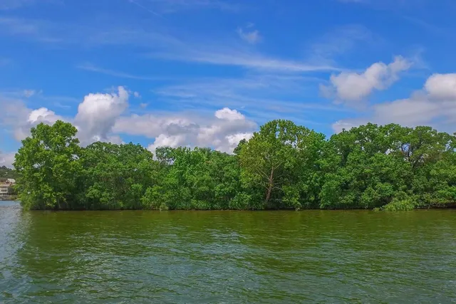 $2,500,000 | Lake Lbj Lake Lbj Lakeview Boulevard, Unit 1 2, Sunrise Beach, TX 78643