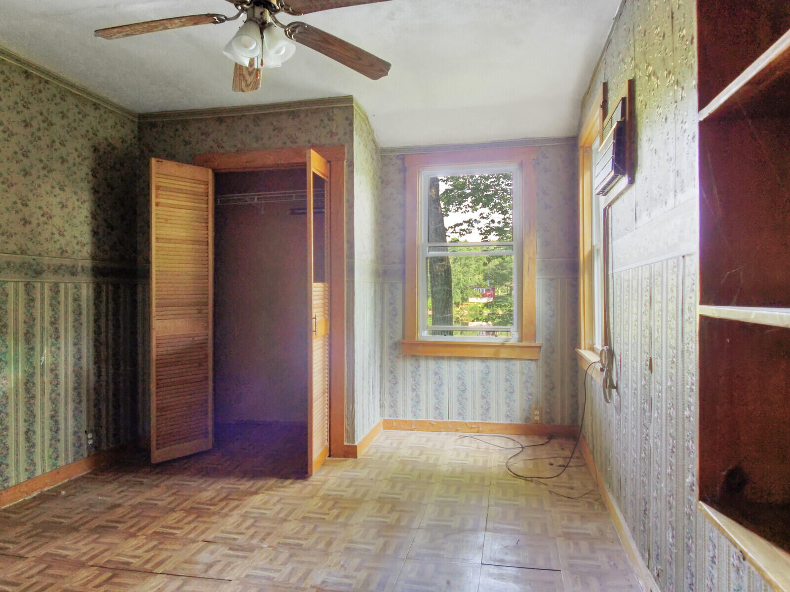 75 Lakeside Drive Sebec, ME 04481 - Photo 20 of 55 1st Floor Bedroom