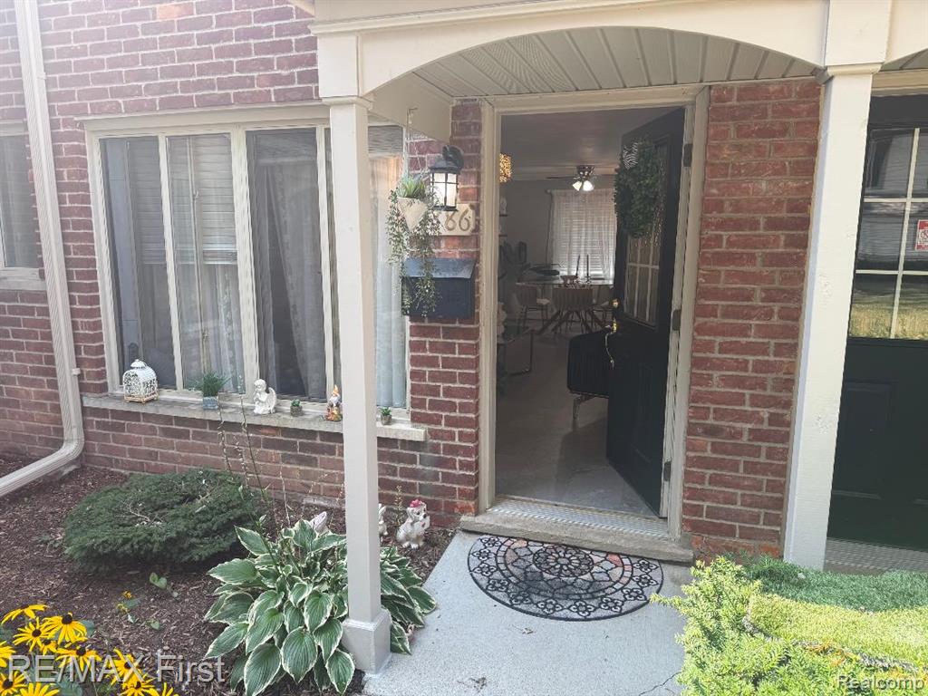 11386 Canal Road Sterling Heights, MI 48314 - Photo 1 of 22 Gallery Image 1