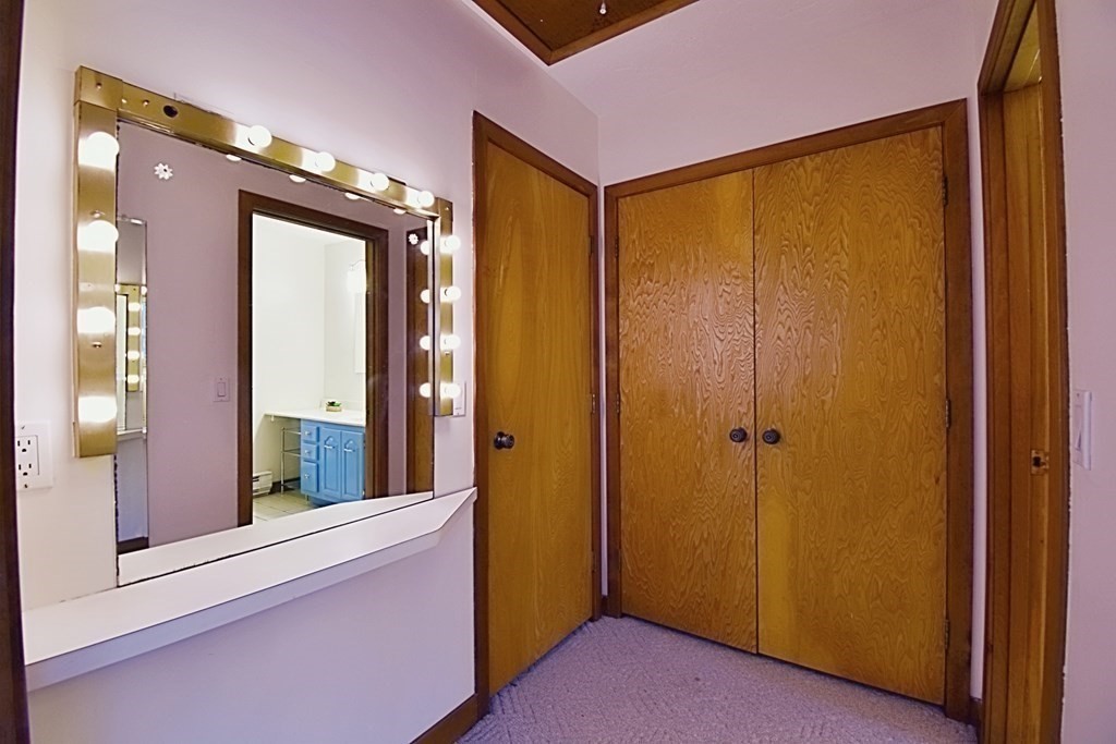 8 McCarthy Circle Framingham, MA 01702 - Photo 19 of 42