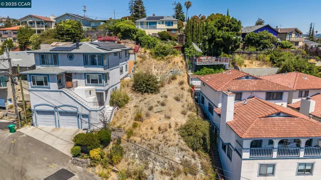 $550,000 | 16860 Robey Drive, San Leandro, CA 94578