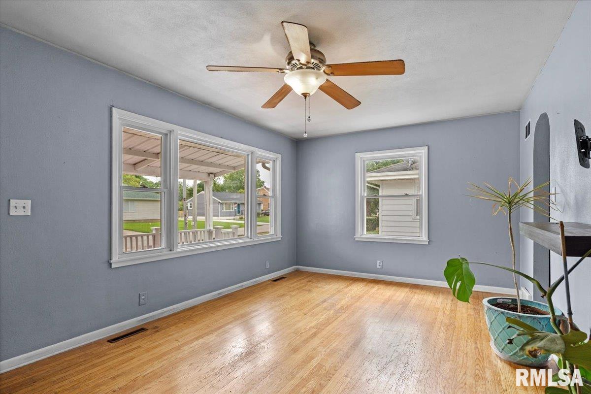 3601 Stanton Street Springfield, IL 62703 - Photo 8 of 35 Gallery Image 8