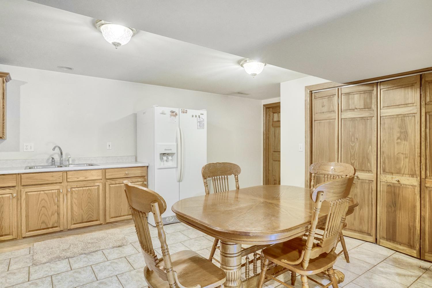 2255 Hayes Leonard Road Valparaiso, IN 46385 - Photo 29 of 36 1500x1000