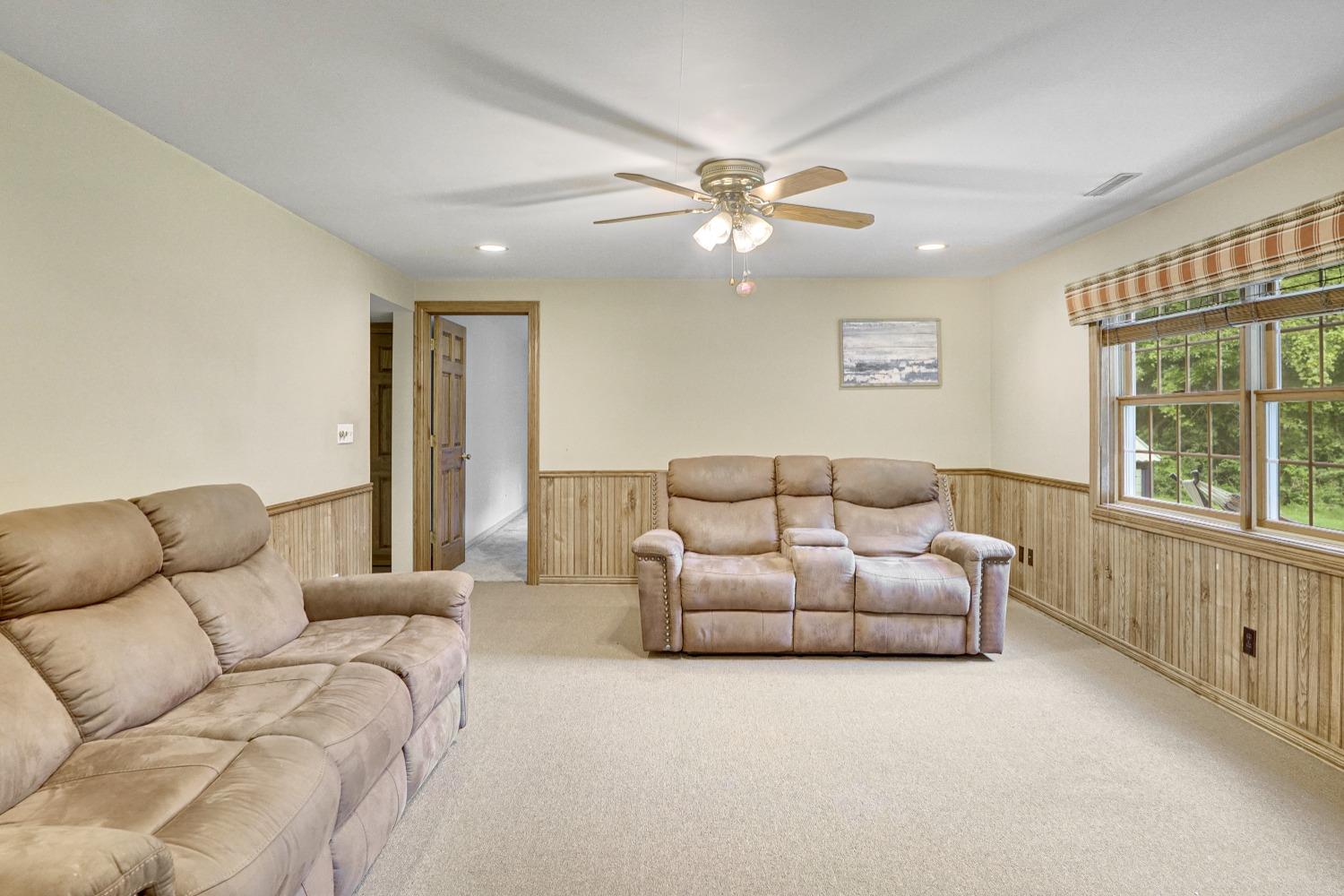 2255 Hayes Leonard Road Valparaiso, IN 46385 - Photo 32 of 36 1500x1000