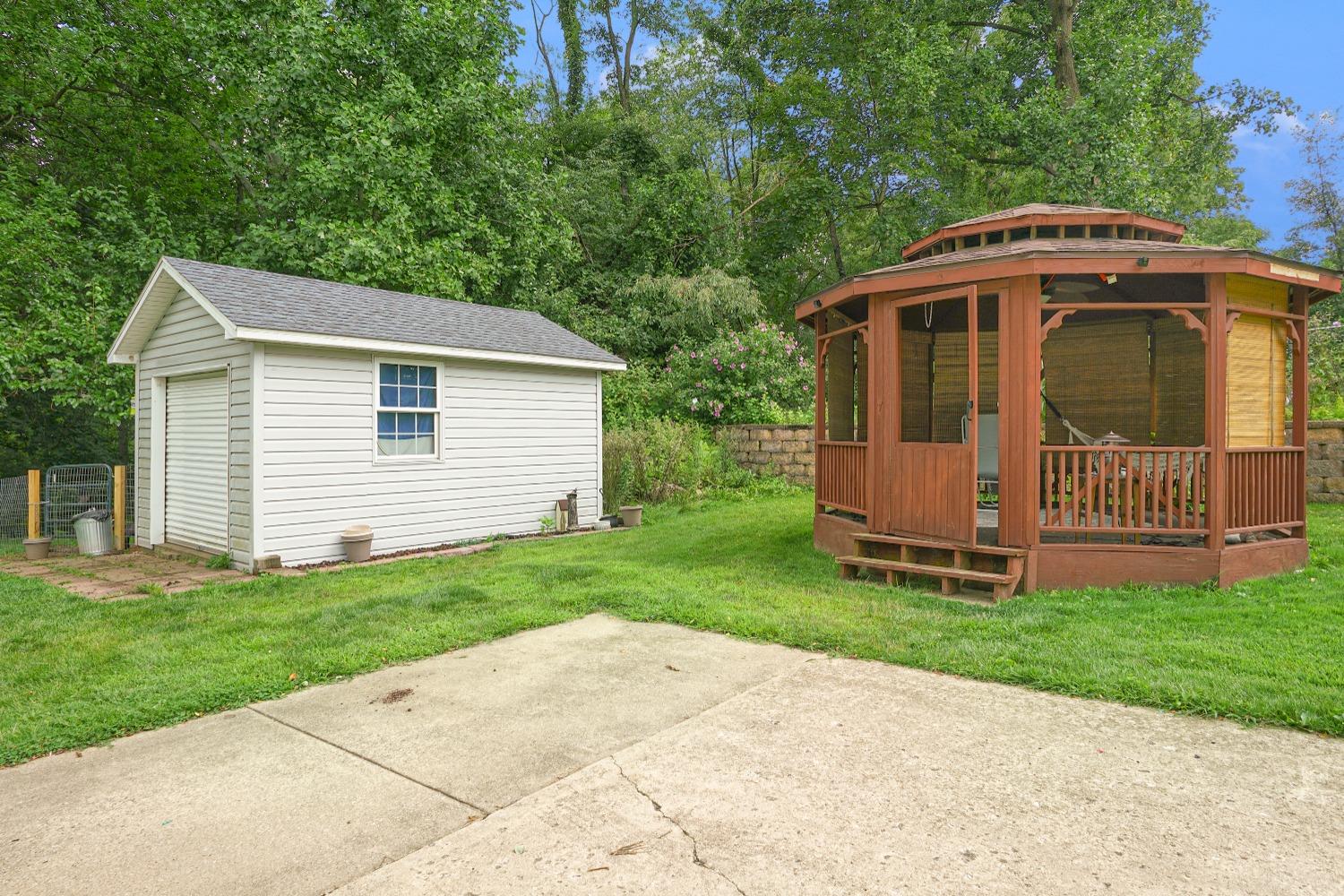 2255 Hayes Leonard Road Valparaiso, IN 46385 - Photo 33 of 36 1500x1000