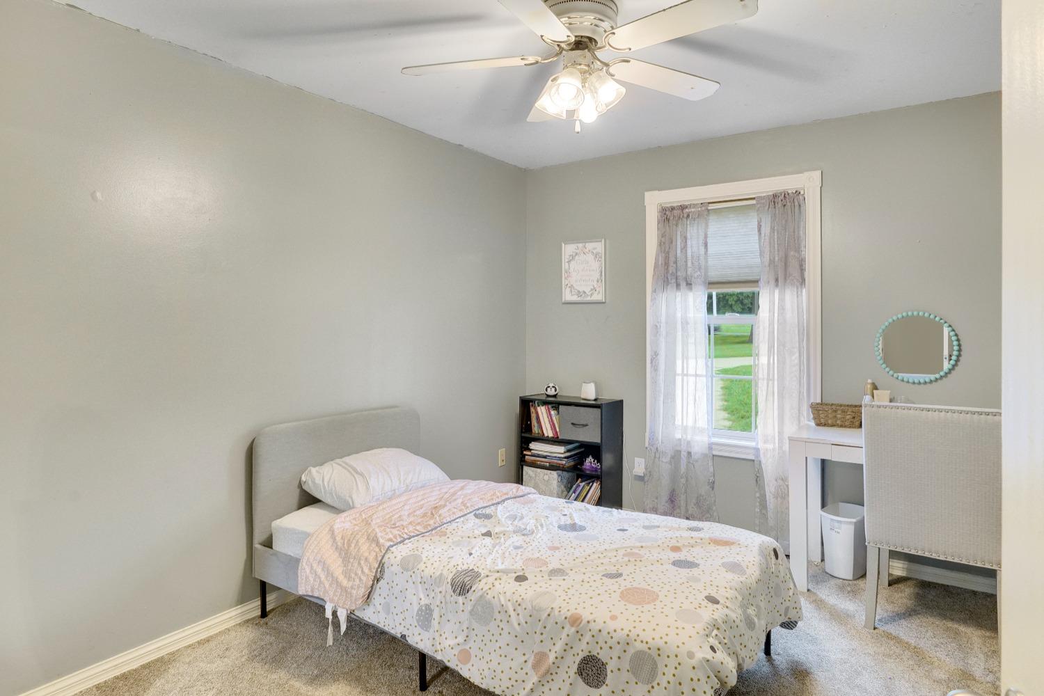 2255 Hayes Leonard Road Valparaiso, IN 46385 - Photo 10 of 36 1500x1000