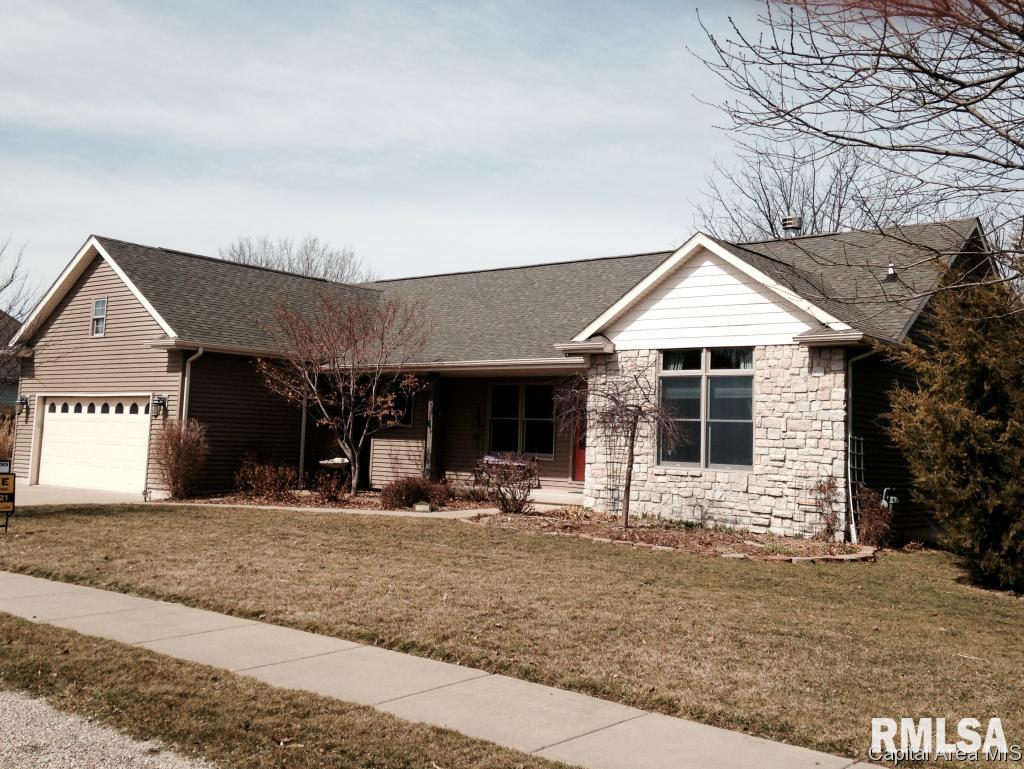 19560 Pinecrest Road Petersburg, IL 62675 - Photo 1 of 24 Gallery Image 1