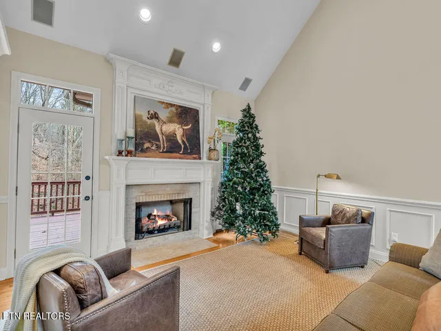 $800,000 | 10 Hawthorn Place, Norris, TN 37828