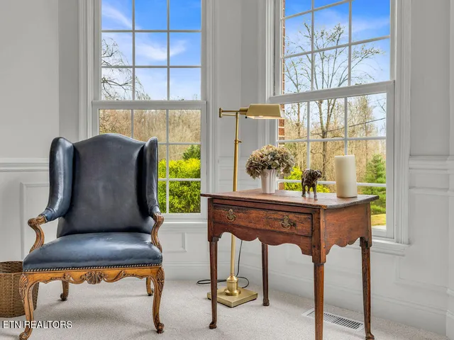 $800,000 | 10 Hawthorn Place, Norris, TN 37828