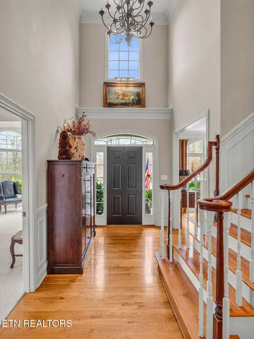 $800,000 | 10 Hawthorn Place, Norris, TN 37828