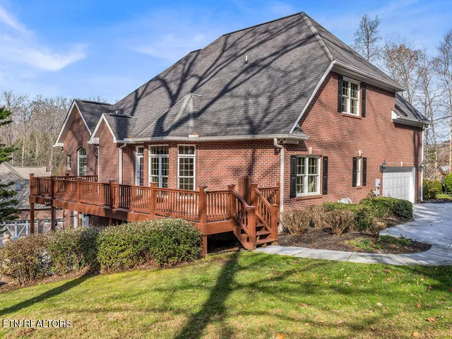 $800,000 | 10 Hawthorn Place, Norris, TN 37828