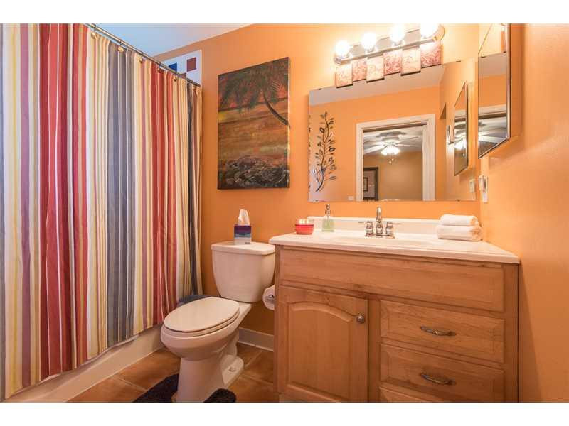 2004 Riverside Place, Unit 6 Wilton Manors, FL 33305 - Photo 15 of 15 Bathroom.