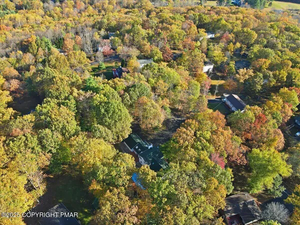 $519,000 | 349 Bumble Bee Pass, Cresco, PA 18326