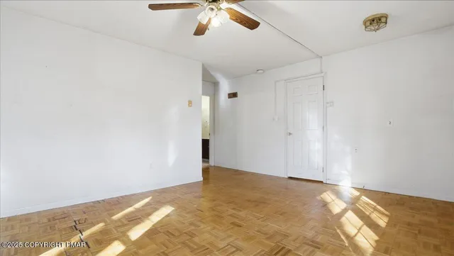 $519,000 | 349 Bumble Bee Pass, Cresco, PA 18326