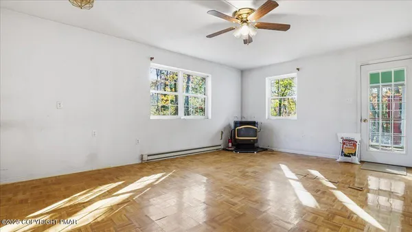 $519,000 | 349 Bumble Bee Pass, Cresco, PA 18326