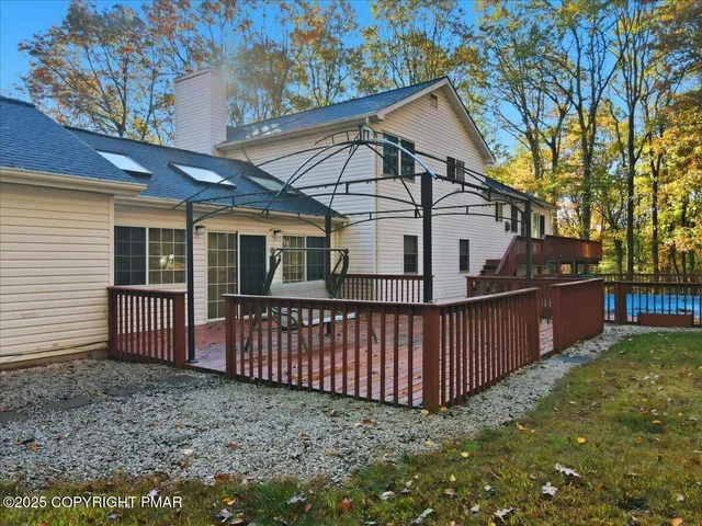 $519,000 | 349 Bumble Bee Pass, Cresco, PA 18326