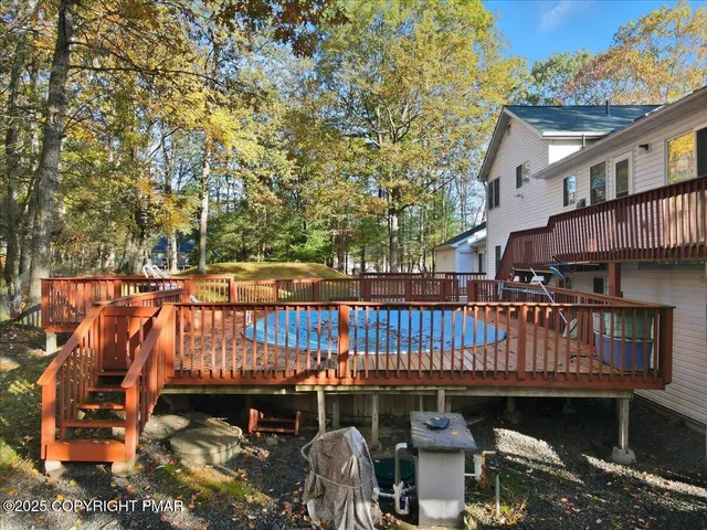 $519,000 | 349 Bumble Bee Pass, Cresco, PA 18326