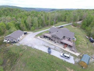 1300 Hurricane Road Huntsville, TN 37756 - Photo 2 of 24 4d15a838ce3067131f7e68cf4f4725a2