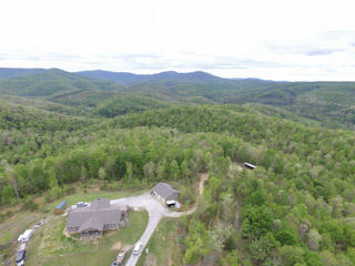1300 Hurricane Road Huntsville, TN 37756 - Photo 4 of 24 9b6e2cdf394aa2775a8fe336026ee55e