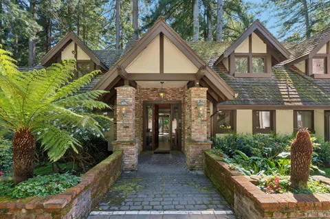 $1,900,000 | 11910 Graton Road, Sebastopol, CA 95472