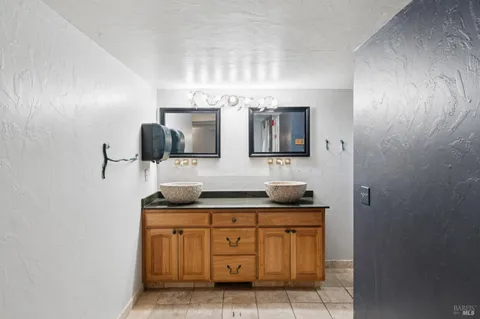 $1,900,000 | 11910 Graton Road, Sebastopol, CA 95472