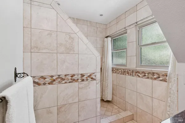 $1,900,000 | 11910 Graton Road, Sebastopol, CA 95472