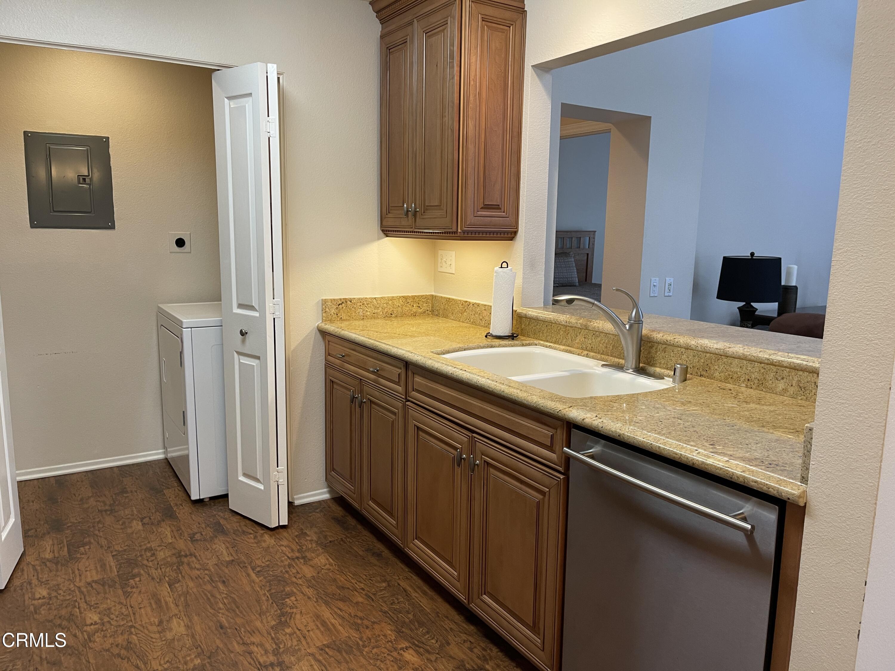 2017 Majorca Drive Oxnard, CA 93035 - Photo 23 of 74 9101CBD8-0FBC-4BA0-8E45-75C26308CB1F