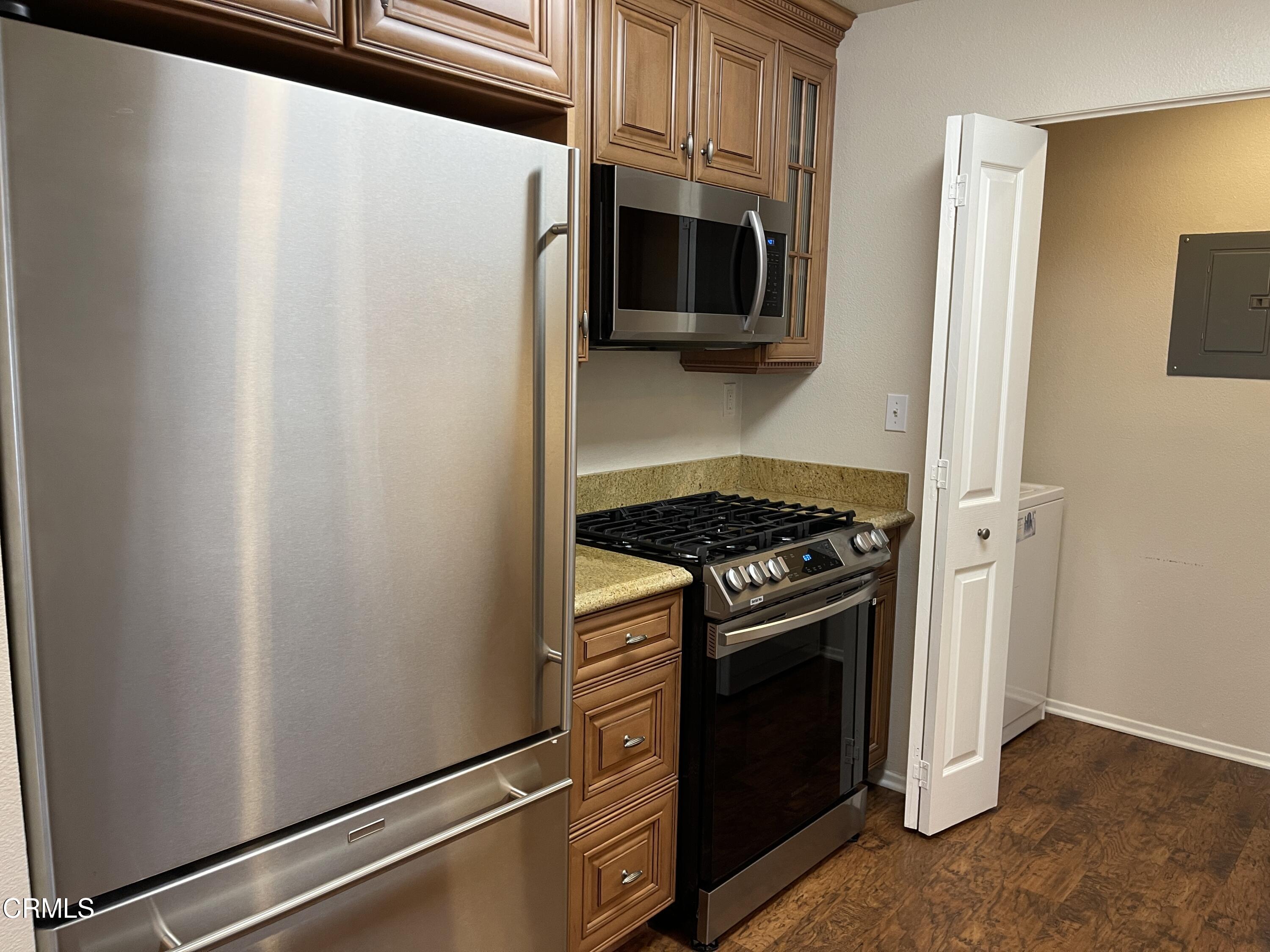 2017 Majorca Drive Oxnard, CA 93035 - Photo 24 of 74 FC5CFFD9-63C6-4053-B33F-34F2148A6017