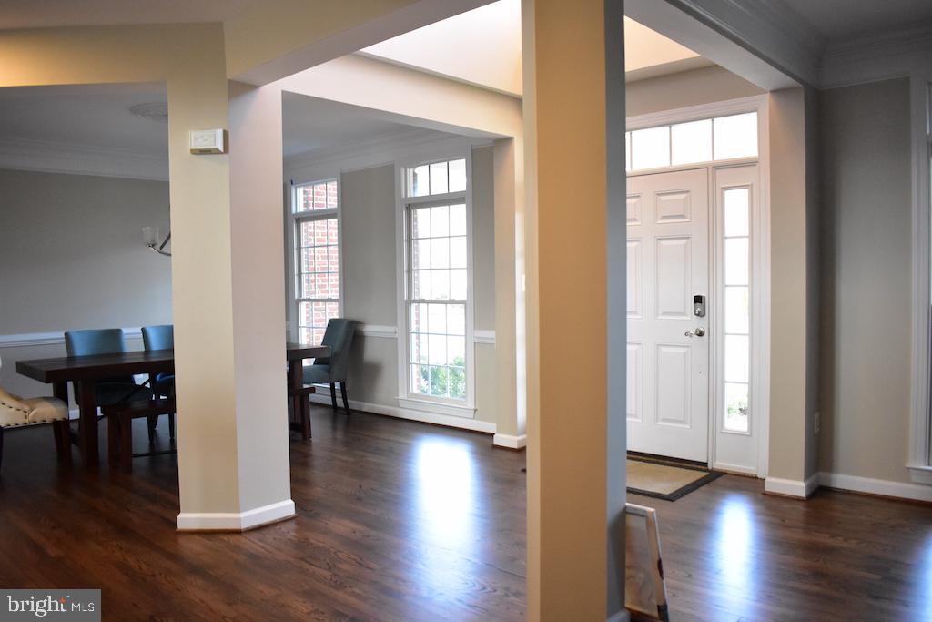 722 Crisfield Way Annapolis, MD 21401 - Photo 2 of 40