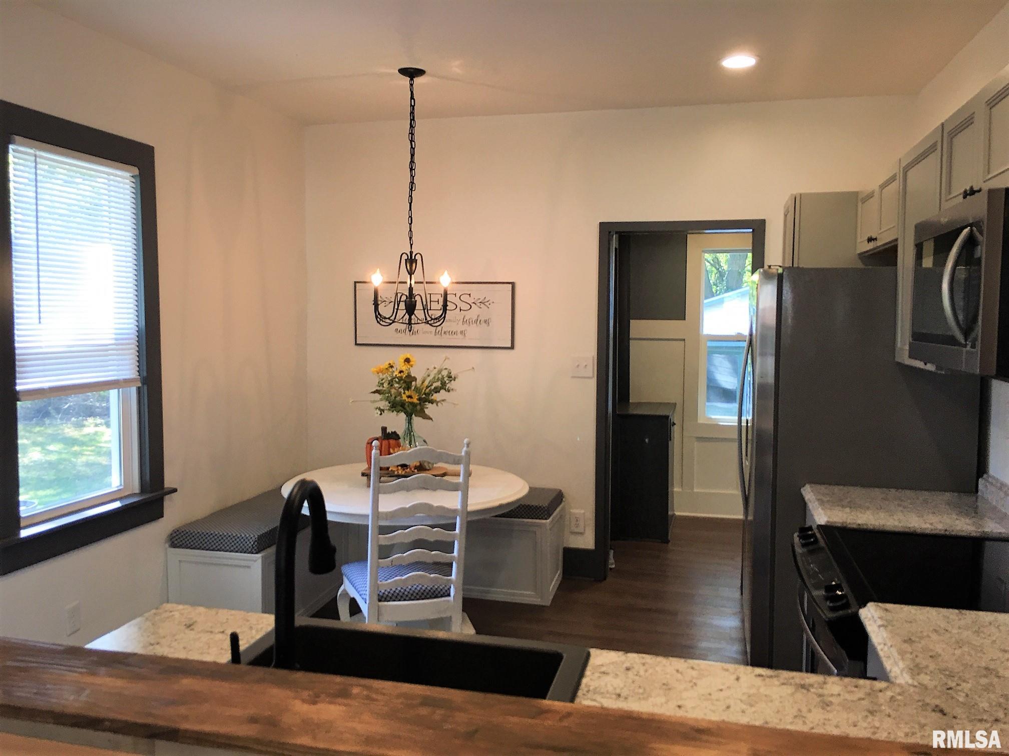 2907 South 14th Street Springfield, IL 62703 - Photo 13 of 35