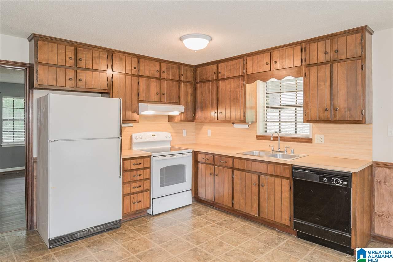 8287 Old Tennessee Pike Road Pinson, AL 35126 - Photo 11 of 31