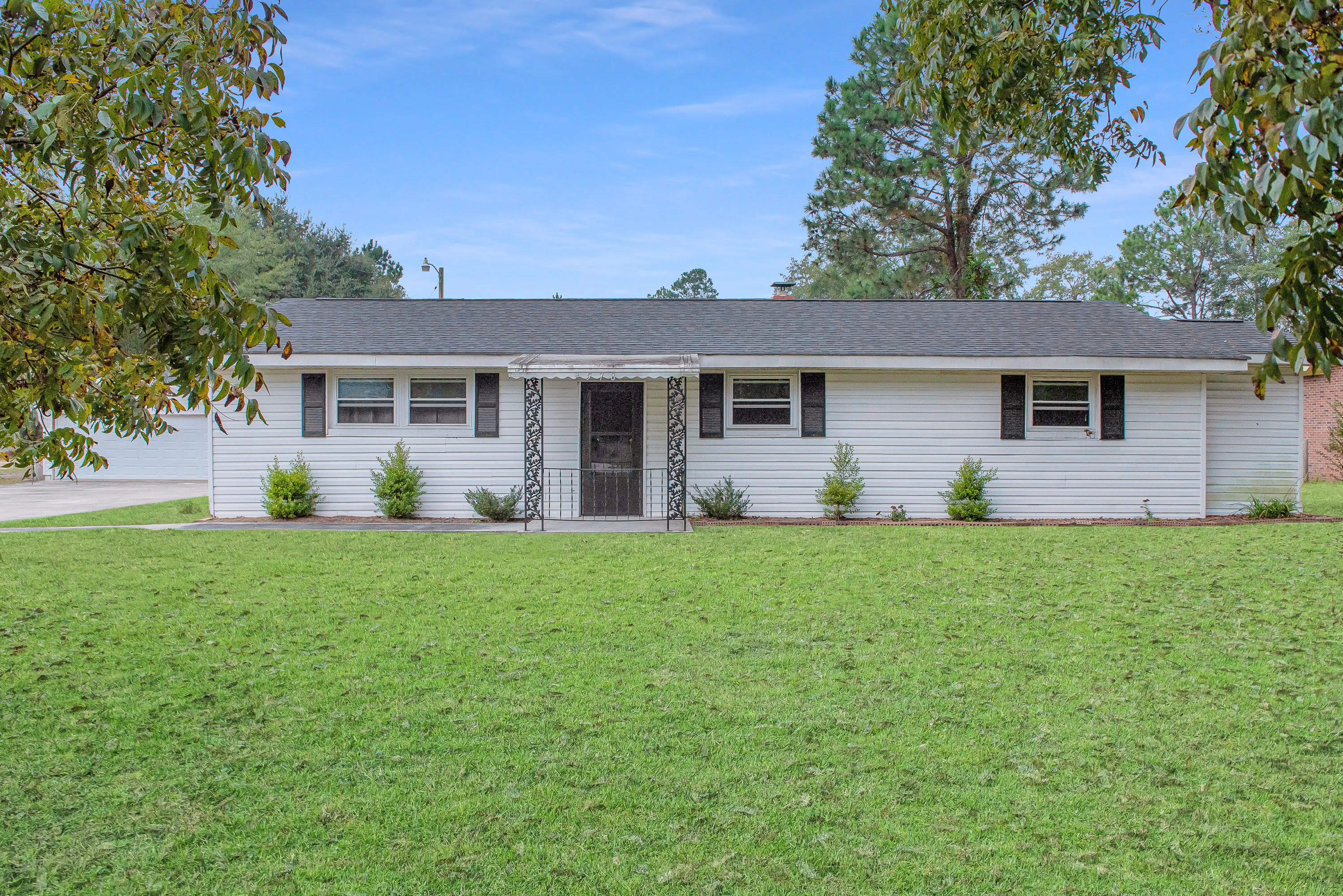 3578 Kennerly Road Orangeburg, SC 29118 - Photo 1 of 20 3578 Kennerly Rd (4 of 23)