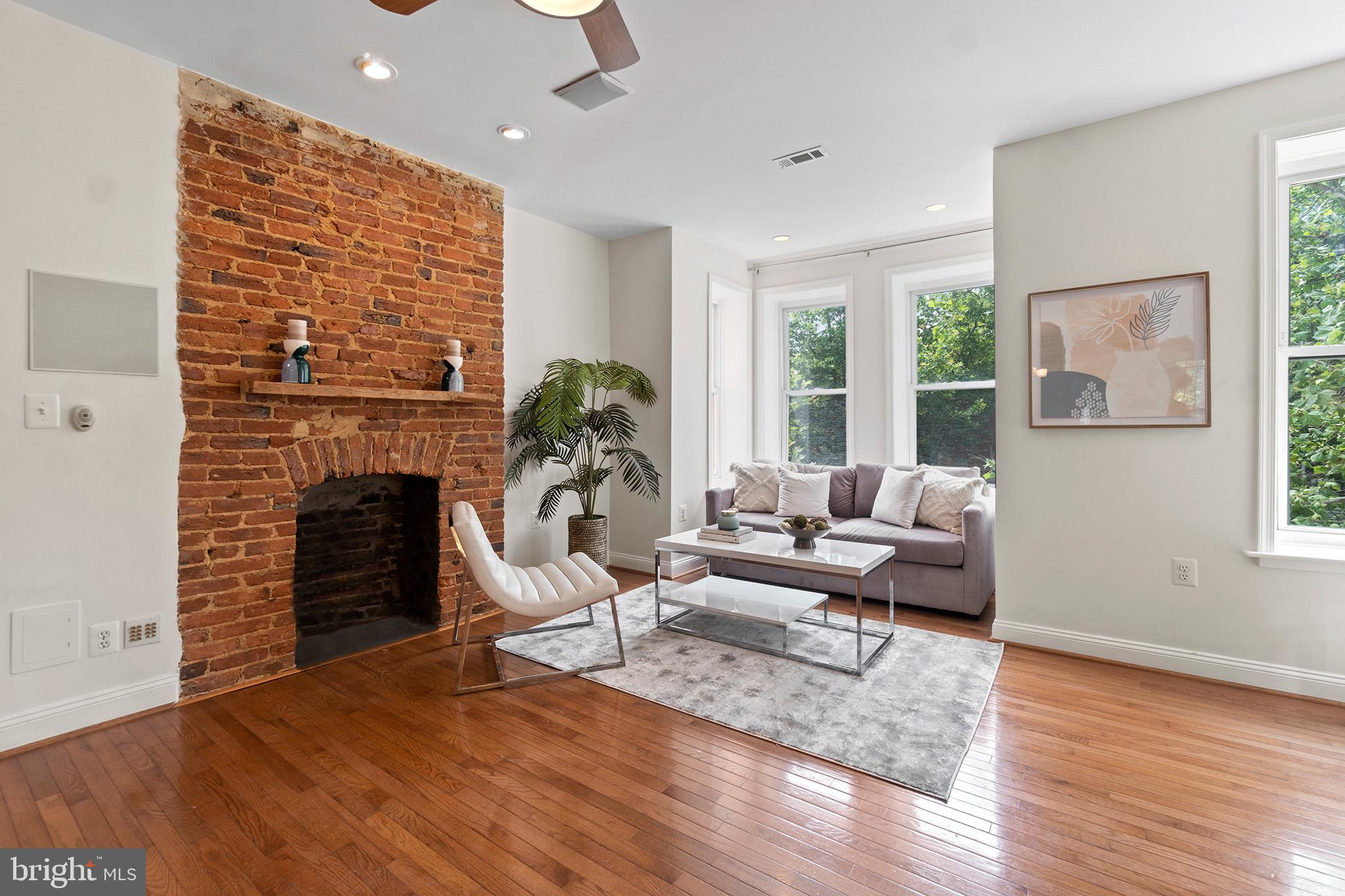 1017 Monroe Street Northwest, Unit 2 Washington, DC 20010 - Photo 2 of 19 Sitting area.