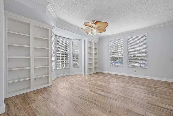 $670,000 | 145 Waterford Drive, Jupiter, FL 33458