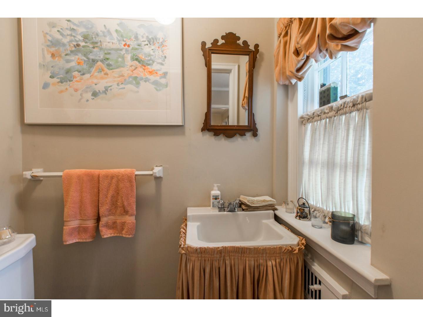 583 Baeder Road Jenkintown, PA 19046 - Photo 11 of 25 Half Bath