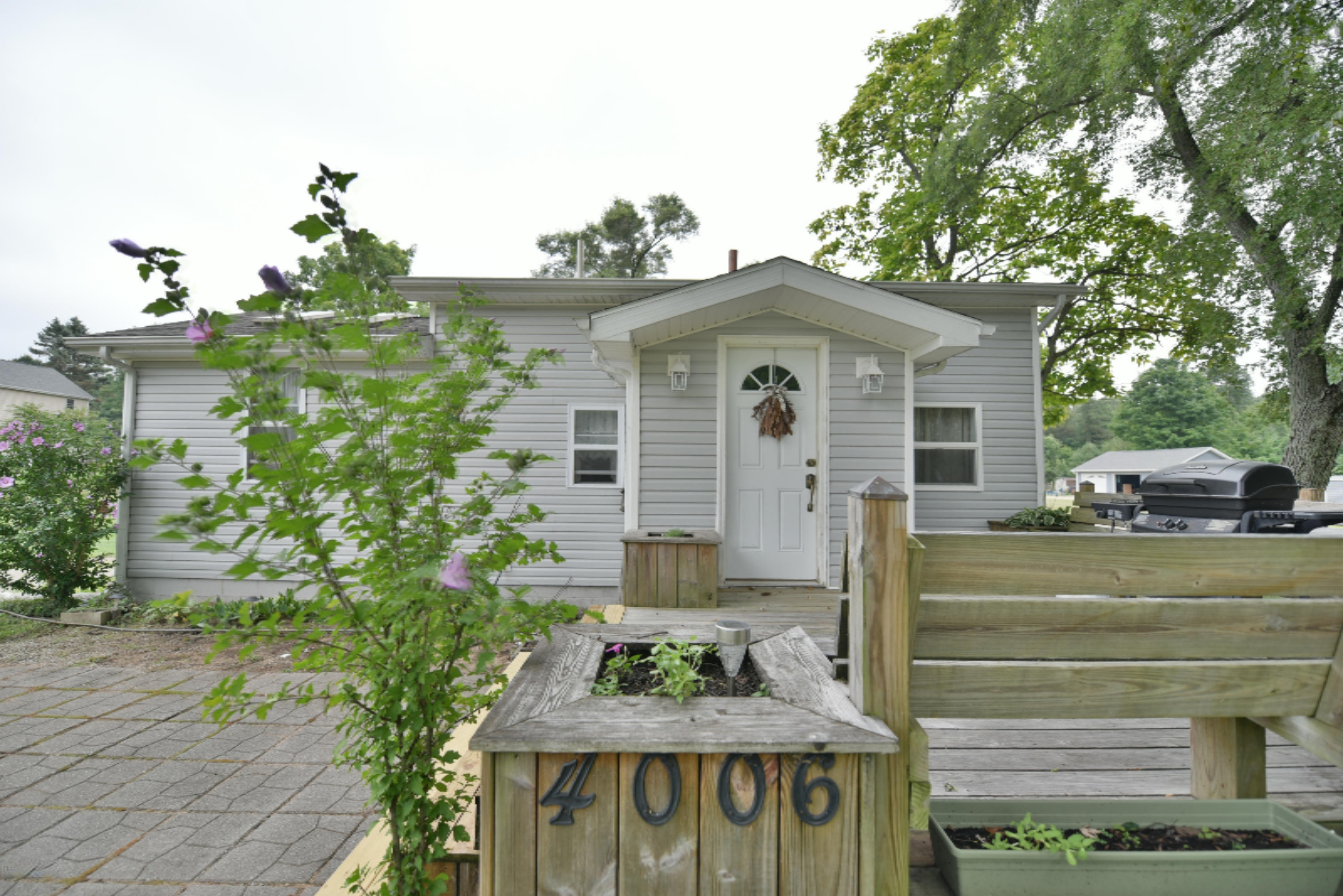 4006 Territorial Road Benton Harbor, MI 49022 - Photo 4 of 18 4006 Territorial Road Benton Harbor MI