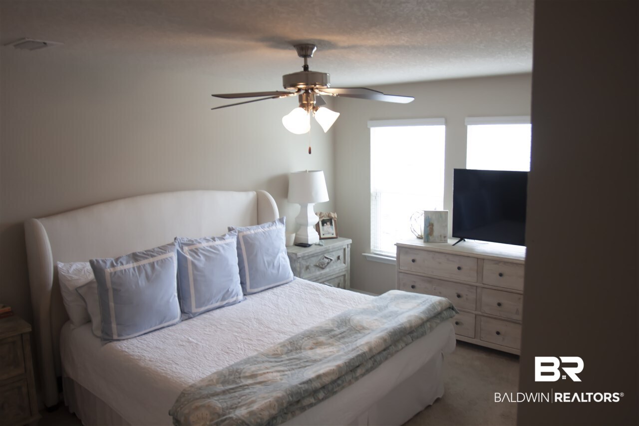 25806-5 Pollard Road Daphne, AL 36526 - Photo 10 of 27 Walk in Closet