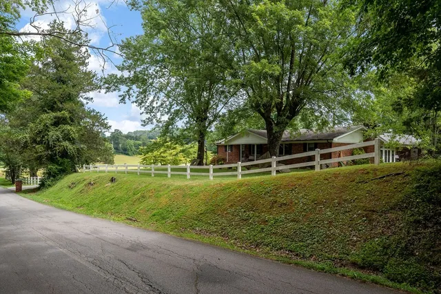 $375,000 | 822 Old Smithville Highway North, Sparta, TN 38583
