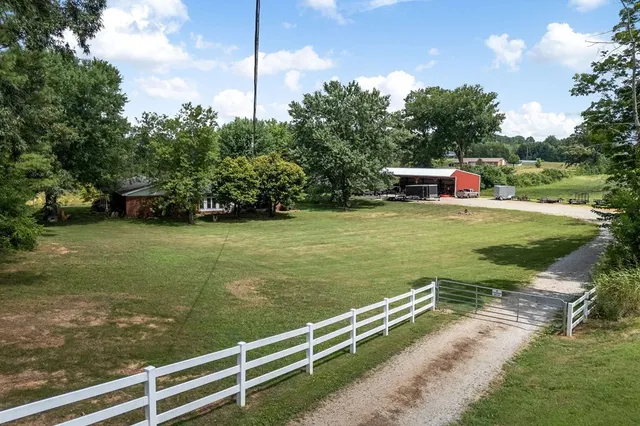 $375,000 | 822 Old Smithville Highway North, Sparta, TN 38583