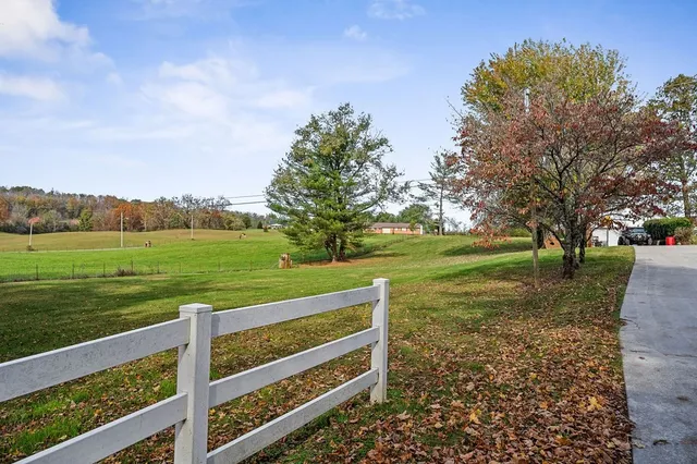 $375,000 | 822 Old Smithville Highway North, Sparta, TN 38583