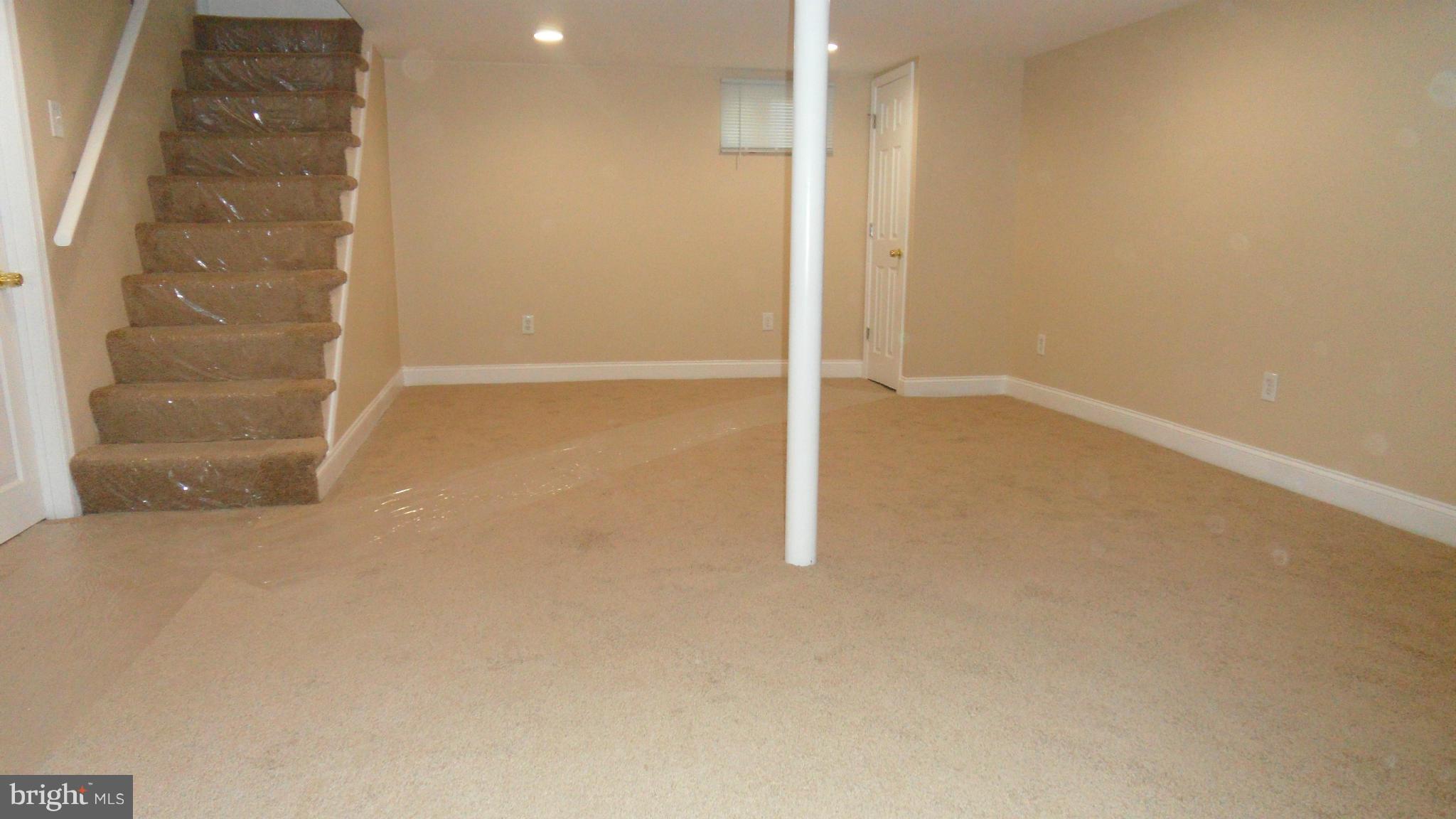 3428 Gaither Road Baltimore, MD 21244 - Photo 21 of 30 Family Room